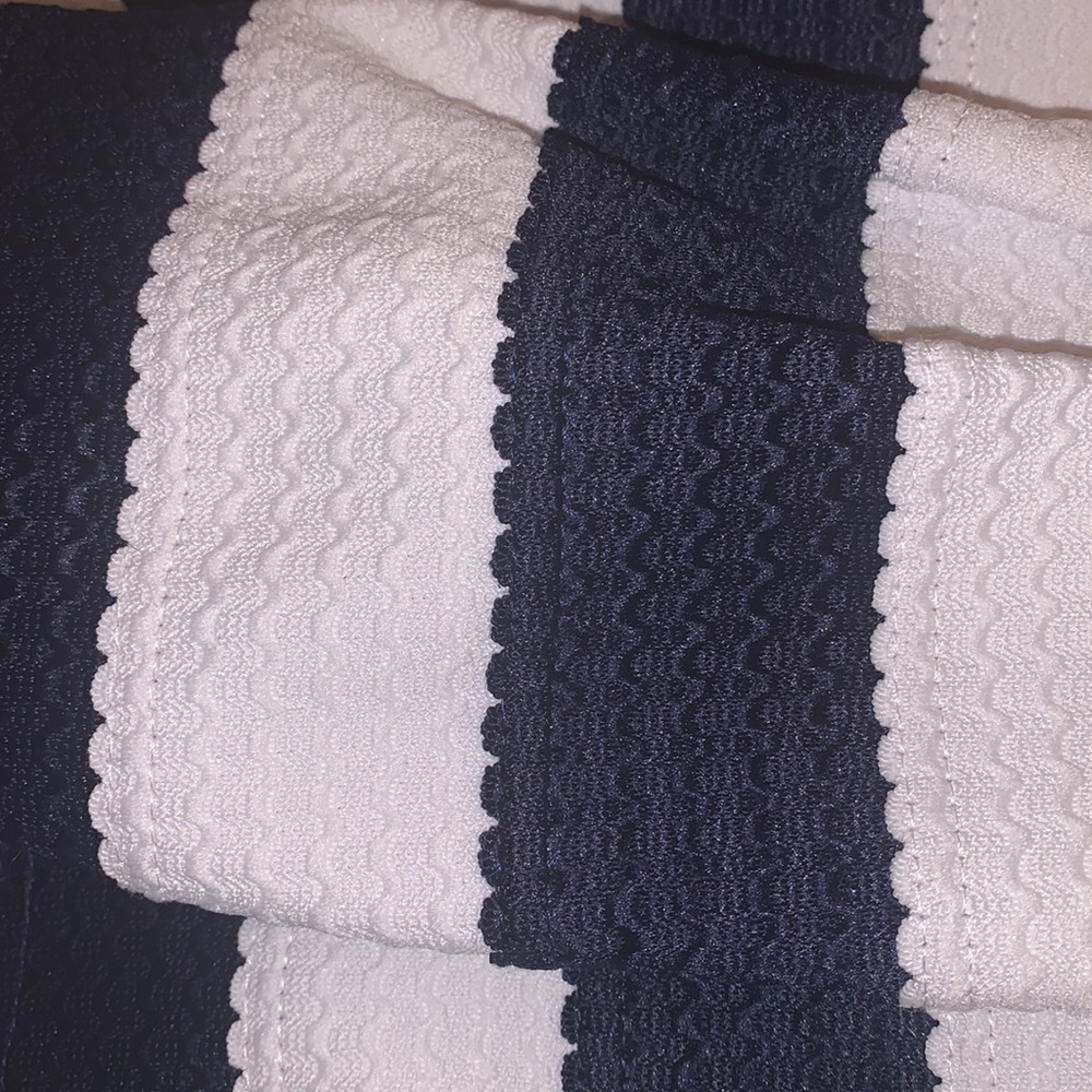 ⚓️ Sans Souci Navy & White Banded Dress ⚓️ - Picture 2 of 5